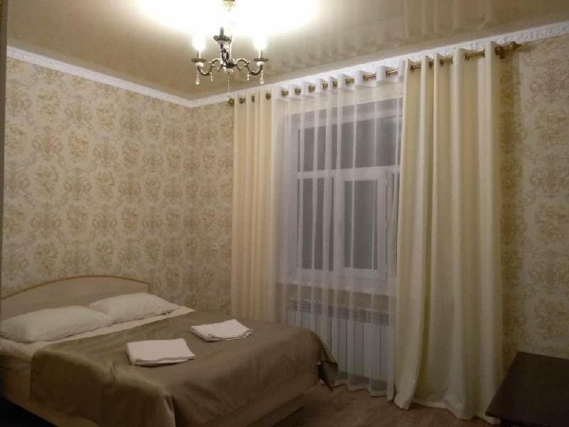 Compass Guest House Каракол Екстер'єр фото